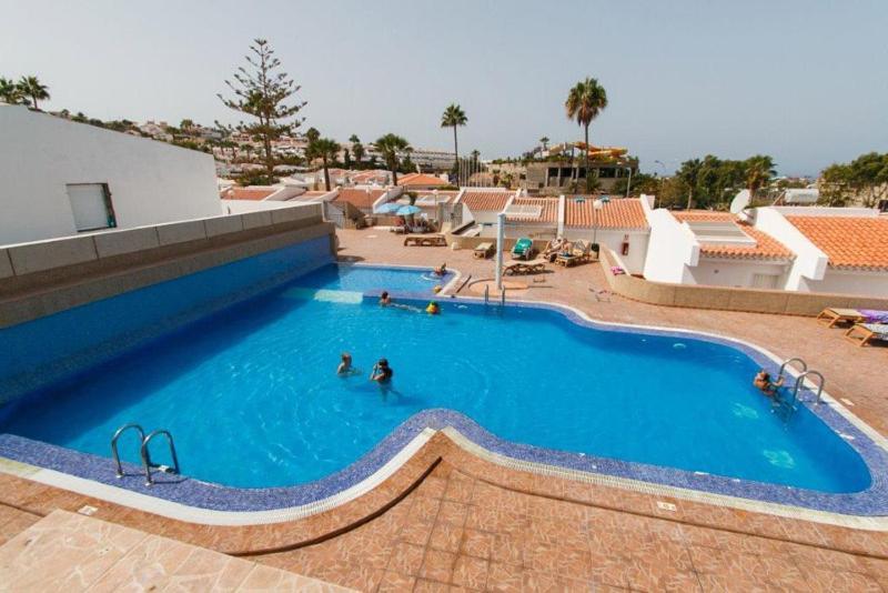 100 Island Village Julia Costa Adeje  Bagian luar foto